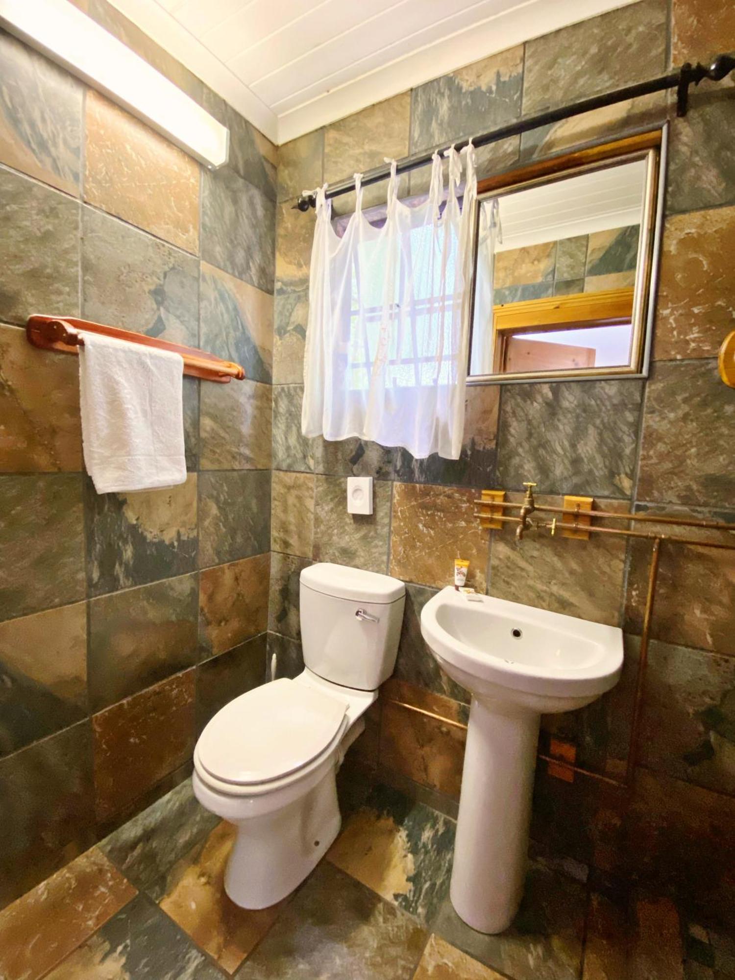 Collett House And Lavender Cottage Clarens Extérieur photo