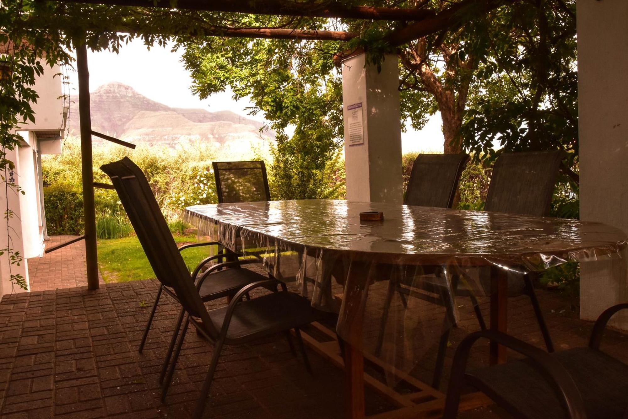 Collett House And Lavender Cottage Clarens Extérieur photo